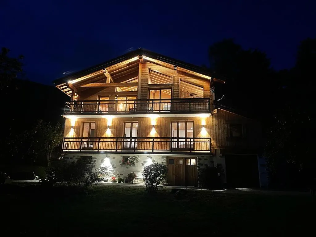 Chalet Angelina Villa Seez